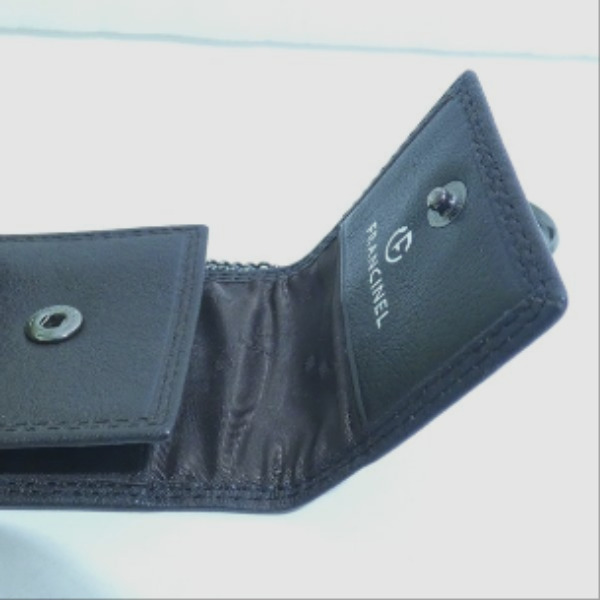 Voir photo 3 de Porte-clefs Francinel en cuir de vachette Porte-clefs Francinel en cuir de vachette Très bon état - Vue 3 -